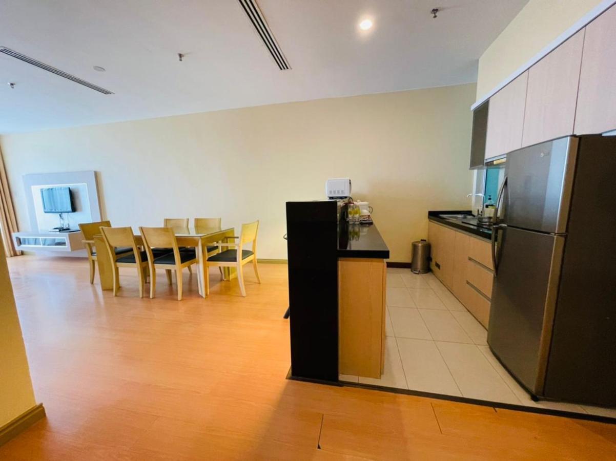 Jinhold Apartment Hotel Bintulu Esterno foto
