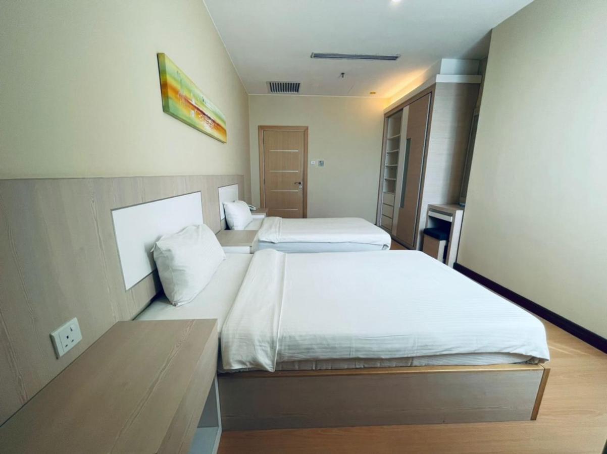 Jinhold Apartment Hotel Bintulu Esterno foto