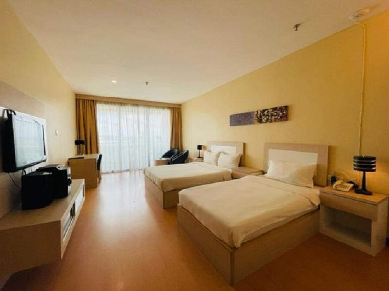 Jinhold Apartment Hotel Bintulu Esterno foto