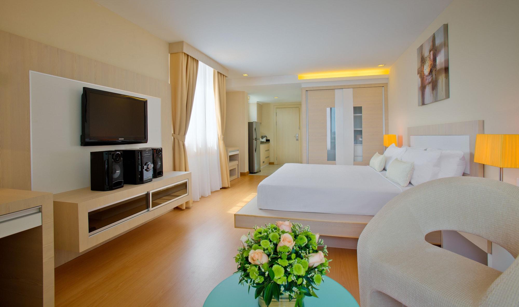 Jinhold Apartment Hotel Bintulu Esterno foto
